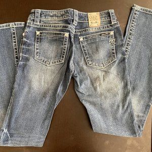 MISS ME Distressed Jeans